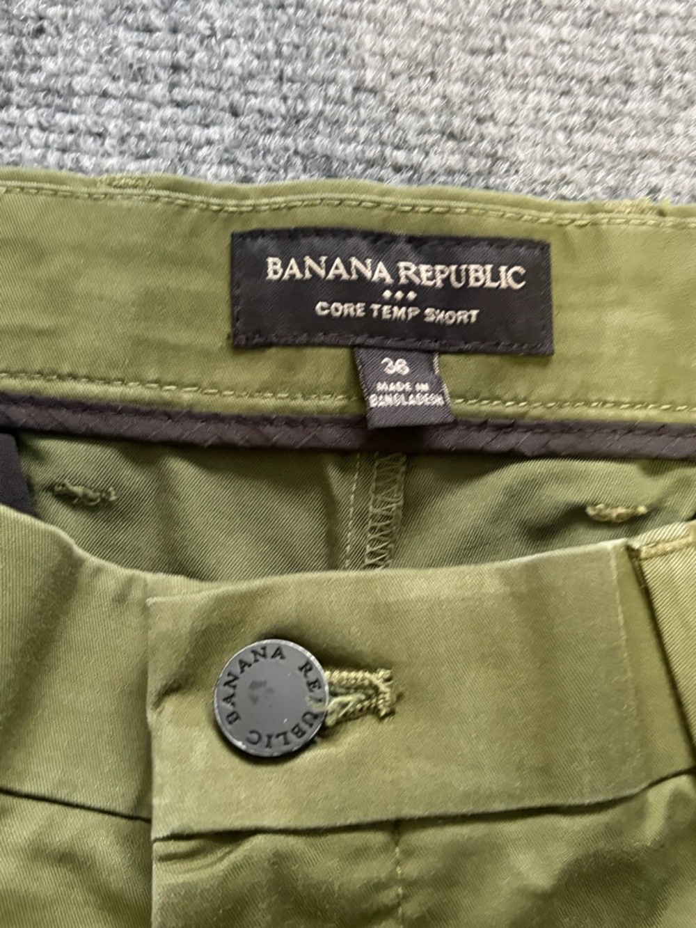 Banana Republic Core Temp Shorts Mens 36 Green Bright Moss Stretch Chino - Picture 4 of 7